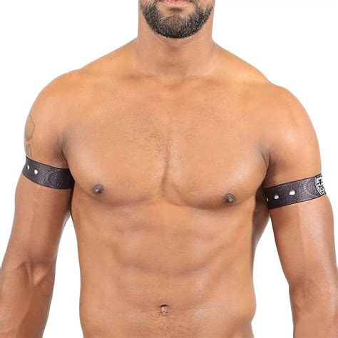 Stylish Leather Bicep Bands for Enhanced Workout Performance